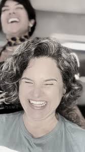 Uma história construida há um ano atrás e hoje se torna um depimento. ❤️  #denisemitiko #corte #visagismo #cut #keunetalent #belohorizonte #keune  #keunebrasil #visagismo #fy #foryou