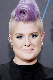 So That S What That Hairstyle Is Called Kelly Osbourne Hair Half Shaved Hair Long Hair Shaved Sides