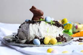 Double chocolate oreo halloween dirt cake the semisweet sisters. Easter Bunny Dirt Cake Cookies And Cups