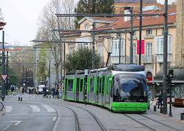 Crossing historical events with fictional facts, the story starts in an unstable country divided between general franco's death happened three. Vitoria Gasteiz Baut Weiter Aus Urban Transport Magazine