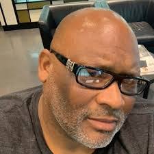 Damien Moses's Instagram, Twitter & Facebook