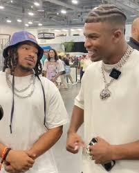 Zeb Powell and Shilo Sanders pulled up to ComplexCon — and Zeb had some  tips as Shilo starts his new side quest: snowboarding 🏂🔥, #ComplexCon  #complex #shilohsanders #snowboarding