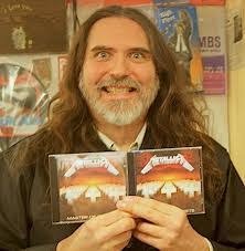 Daniel Seward's Instagram, Twitter & Facebook