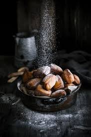 New Orleans Beignets Aka Kleine Krapfen Fur Faschingsmuffel Tinastausendschon Rustic Food Photography Dark Food Photography Food