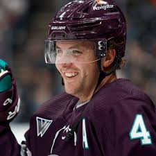 Fowler Nominated for King Clancy Memorial Trophy