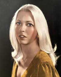 Cheryl Creasman's Instagram, Twitter & Facebook