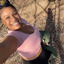 What color is mucus in bowel movements?