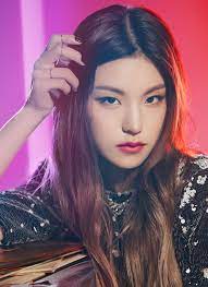 Photo album containing 5 photos of itzy (pics) submit new · itzy yeji lia ryujin chaeryeong yuna. Itzy X Mac Love Me Lipstick Itzy ìžˆì§€ Itzy Philippines Facebook