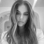 Debra Naranjo's Instagram, Twitter & Facebook