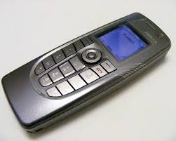 Handphone nokia 6800 ini memiliki keypad numerik yang bisa dibalik 90 derajat sehingga menjadi sebuah handphone dengan keyboard qwerty. Original Nokia 9300 Communicator Flip Phone Classic Hand Phone Malaysia