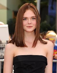 Elle Fanning S New Honey Brown Bob It S Officially Brunette Season Chestnut Hair Color Short Brunette Hair Chestnut Hair