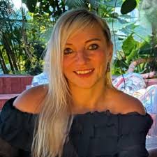 Usually when I'm painting at the weekend it means I'm making a mess of a  bedroom or a bathroom.