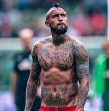 He is also the captain of both the teams he plays for. Samye Krutye Tatuirovki Futbolistov Foot Life