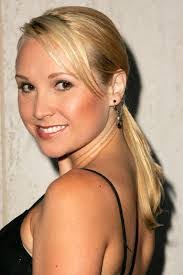 Amanda Brazee's Instagram, Twitter & Facebook