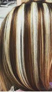Pin By Yolis Mtz On Chunky Highlights Chunky Blonde Highlights Frosted Hair Silver Hair Highlights