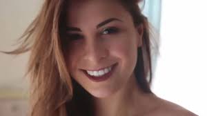 NUDE MODEL ALICE UNCENSORED VIDEO BACKSTAGE INTERVIEW Starting At 2:24 -  YTboob