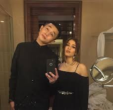 Cantovano and his orchestra — cha cha cha 02:54. Foto Video Hangatnya Cinta Chacha Maembong Rela Pipi Dicium Kekasih