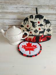 Tthis decadent brew features rooibos tea, one of the best teas for weight loss. Canada Quilted Tea Cozy And Trivet Set Canadian Tea Cozy Set Canada Gift Maple Leaf Tea Set One Of A Kind Tea Cozy Set Quilte Tea Cozy Canada Gift Quilted