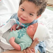 Jonah Walker 🩵 Thanks for coming early to meet us!! 6 lb 1 oz, 19.5 in  long, baby perfection 🥰