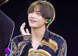 Bts Member V Tops Idol Gif Awards On Weibo Termed As Visual Representative Of K Pop Bollywoodbio Sweden
