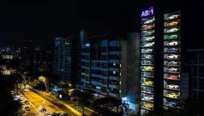 Ferrari technology serves up flavored cokes in futuristic fountain machines leila navidi gail sather of minneapolis, minn. This Vending Machine Sells Ferraris Lamborghinis