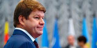 Как дмитрий губерниев стал звездой хейта. Aleksis Byof Kogda Guberniev Kommentiruet Za Stenkoj Mne Prihoditsya Govorit Gromche