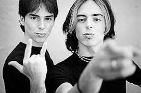 Total Entertainment Package: Into the New With Vallejo