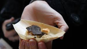 Suivez l'évolution de l'épidémie de coronavirus / covid19 dans le monde. La Fete De La Truffe A Sarlat L Evenement 100 Gourmand Du Perigord