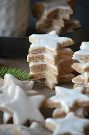 Etoiles A La Cannelle Ou Zimtsterne Recette Gateau Noel Recette Biscuit De Noel Recette Sables De Noel