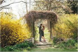 Pin On Skylands Manor Fall Engagement Photo Session With Idalia Photography