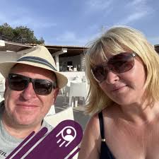 Bruce Willis and Cybill Shepherd lit up TV screens in the 1980s with  Moonlighting, a genre-bending, razor-sharp romantic comedy detective series  that broke all the rules. Debuting in 1985, the show followed