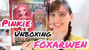 Pinkie James/ Shadow High/ Series 3/ Doll Unboxing and Review by FoxArwen. 