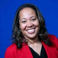 Stephanie Hooks's Instagram, Twitter & Facebook