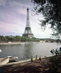 Fransa cumhuriyeti resmi adını taşıyan fransa (république française) kuzeybatı avrupa ülkesidir. 1960 Larda Fransa Nin Paris I All Systems Go