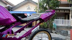 Modifikasi motor ninja rr hitam. Modifikasi Ninja R Sederhana Warna Magenta Youtube