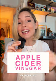 🩻Elle a menti sur son cancer, a escroqué des milliers de personnes… c’est  l’histoire de Belle Gibson (pas Mel Gibson). En 2013, Belle Gibson devient  une star du bien-être en affirmant avoir guéri un ...