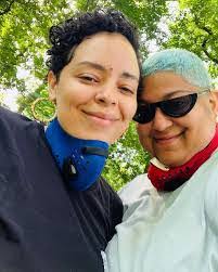 Amanda Hippensteel's Instagram, Twitter & Facebook