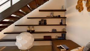 Scala a giorno con mobile sottoscala. Come Arredare Il Sottoscala I Mobili Che Sfruttano Lo Spazio