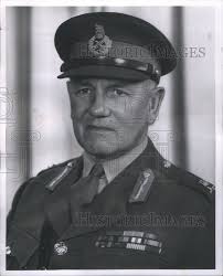 1965, Gen Sir Robert Bray Army Of The United- RSA20935