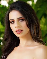 Eunice Berger's Instagram, Twitter & Facebook