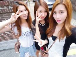 During a fansign, sana watched mina and momo play the pepero game and knowing their loving friendship, couldn't help but force the two into a . Sana Mina Y Momo From Twice Twice J Line Kpop Girls Twice