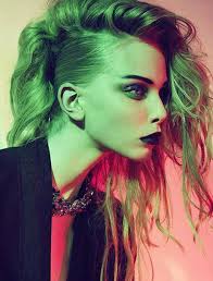 Turn on your punk mood with one of our hairstyle ideas. 20 Peinados De Rock Punk Para Cabello Largo Cabello Largo Peinados Estas Buscando Estilos Completamente U Peinados Rockeros Peinados Rock Peinados
