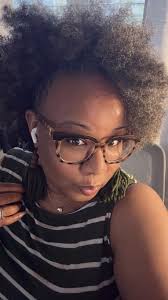 I didn't want a business that felt like another full-time job. So I did  something most women don't even know is possible… 👉🏽 I invested in a  franchise-style digital business. One that