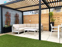 A nice rooftop garden is a great way to use space that would normally go to waste, and you can create a relaxing area for your entire building to enjoy. Chelsea Contemporary Roof Garden With Pergola And Lattices Modern Garten New York Von Amber Freda Garden Design Houzz