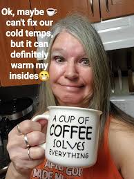 OH BABY IT IS COLD🥶OUTSIDE fellow coffee ☕ Muggers. Here in my area of the  Canadalands🇨🇦 the temperatures are feeling in the -30's farheight  (-38°C), so there will be lots of clinking