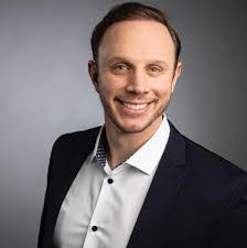 Matt Comeau's Instagram, Twitter & Facebook