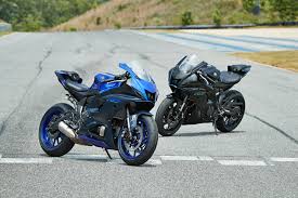 With the r7, you can mark geographical points where you commonly encounter radar transmissions. 2022 Yamaha Yzf R7 Review Cycle News