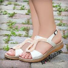 Turisa Bej Tasli Sik Sandalet Sandalet Bej Ayakkabilar