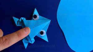 Papierautos ausschneiden / figuren autos pflanzen aus papier falten und basteln heimwerker de in paint geht es noch viel einfacher. Origami Frosch Basteln Mit Papier Papier Falten Mit Kindern Diy Tiere Basteln Ideen Youtube