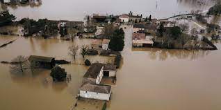 Forums pour discuter de inondation, voir ses formes composées, des exemples et poser vos questions. Dans Le Lot Et Garonne Un Choc Et Des Questions Apres Les Inondations